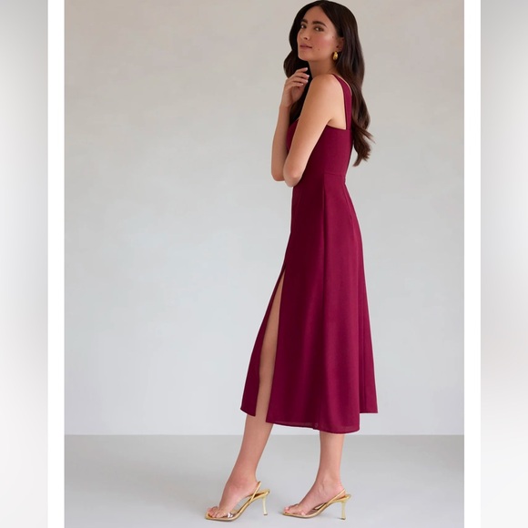 Park & Fifth Hastings Dress in Burgundy- Medium - Picture 3 of 11